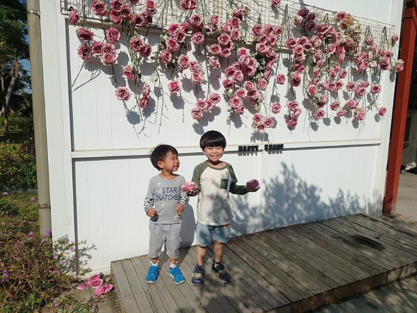 彰化親子景點推薦|哈比雪兒慶生|5歲哥哥帶3歲弟弟到處玩,爸媽輕鬆吃飯聊是非(含消費說明) 5 pic pimg tw pimama 1703835812 494168209 g n png