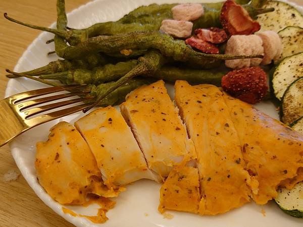 減醣早餐怎麼吃?超秦肉品就是嫩雞-雞胸肉開箱~ 4 pic pimg tw pimama 1714616616 3534854202 g n jpg