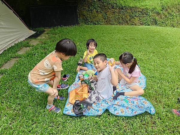 夏天露營就是要驅蟲!尊重愛護大自然,安全無毒友善鮮之路蟲搬家/臭別來雙梅家第7露根本來到蝴蝶谷(附上夏季露營必備好物/鮮之路產品折扣碼)5 4 pic pimg tw pimama 1720514655 1737867217 g n jpg