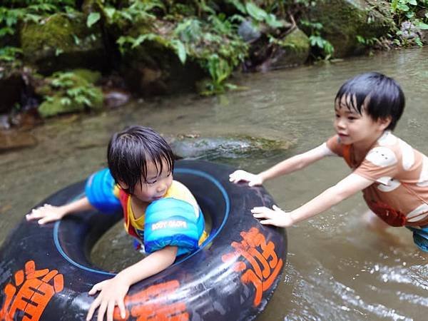 夏天露營就是要驅蟲!尊重愛護大自然,安全無毒友善鮮之路蟲搬家/臭別來雙梅家第7露根本來到蝴蝶谷(附上夏季露營必備好物/鮮之路產品折扣碼)5 17 pic pimg tw pimama 1720514660 1947279448 g n jpg