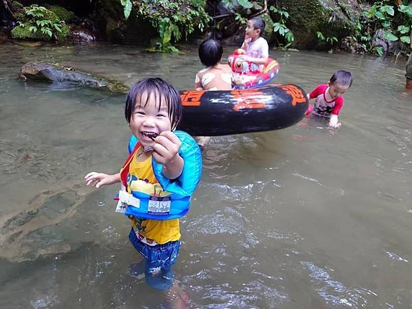 夏天露營就是要驅蟲!尊重愛護大自然,安全無毒友善鮮之路蟲搬家/臭別來雙梅家第7露根本來到蝴蝶谷(附上夏季露營必備好物/鮮之路產品折扣碼)5 18 pic pimg tw pimama 1720514662 489510018 g n jpg
