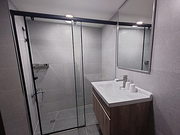 台東兩天一日遊|住宿分享|在地老品牌知本亞灣溫泉飯店,房間景觀看得見海超chill 25 pic pimg tw pimama 1720531027 1967667537 g n png