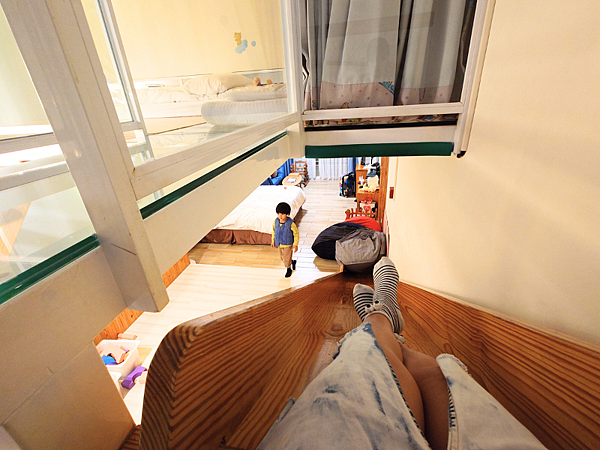 親子住宿推薦|雙梅家二訪【南投】啄雲啖綠閣樓實木遛滑梯,房間竟有空中走廊…適合4歲以上的孩子 8 pic pimg tw pimama 1735546662 1201877765 g n png