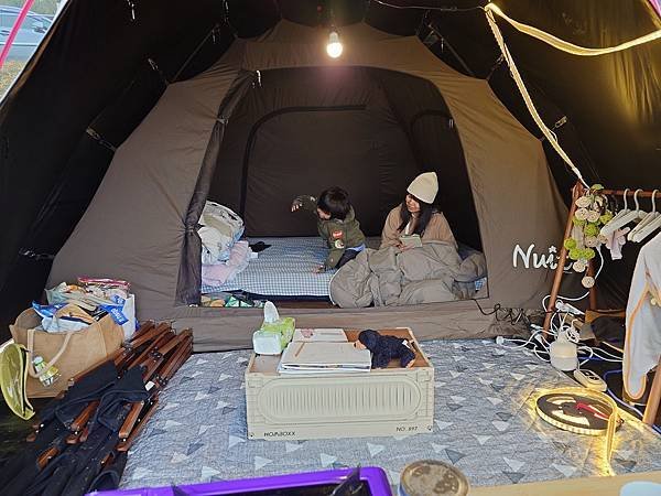 雙梅家第10露|苗栗有bear來,雲海、櫻花好享受|小孩一直吵去看鸚鵡,營本部很好買|苗栗泰安親子露營 14 pic pimg tw pimama 1740037571 247376655 g n jpg